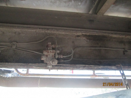 ISUZU-10ล้อ.ครัชซีหน้ายาว.หัวร๊อค.เพลาเดียวเครื่อง6BB1.บะ7.20เมตร.ลงเล่มทุกอย่างทะเบียน.ม.79..ราคา-370.000บ