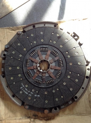 ชุดครัช volvo 14 นิ้ว sachs