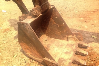 **430,000 บ.ต่อรอง**ขาย แบคโฮ komatsu pc100-5 เครื่องแคนเตอร์ 4d31 ปั้มเดิม เอวดีทำงานดี ช่วงล่าง70\% โซ่ บูท ใบแทรก ดี บอดี้สวยบูมอาร์มไม่มีปะ หัวเก๋งต้องเปลี่ยน(ตกเทเลอร์ลงโคลน) ขายตามสภาพ ราคาถูกๆ เอกสารสัญญาซื้อขาย ราคาต่อรองได้เด้อ พี่น้องครับ **430,000 บ.ต่อรอง**ขาย แบคโฮ komatsu pc100-5 เครื่องแคนเตอร์ 4d31 ปั้มเดิม เอวดีทำงานดี ช่วงล่าง70\% โซ่ บูท ใบแทรก ดี บอดี้สวยบูมอาร์มไม่มีปะ หัวเก๋งต้องเปลี่ยน(ตกเทเลอร์ลงโคลน) ขายตามสภาพ ราคาถูกๆ เอกสารสัญญาซื้อขาย ราคาต่อรองได้เด้อ พี่น้องครับ