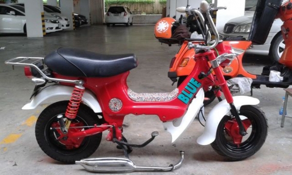 ขายด่วน ! ฮอนด้า ชาลีสวยๆครบๆ ช้าอดครับ....10000 b.