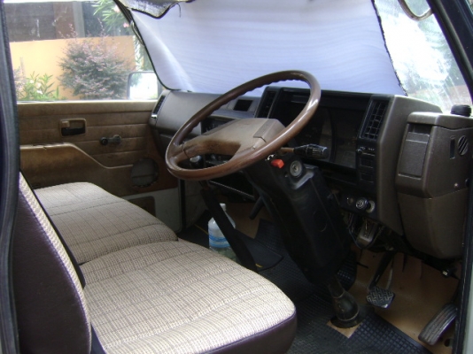 ขายรถตู้บรรทุกจดทะเบียนบรรทุกแล้วครับ