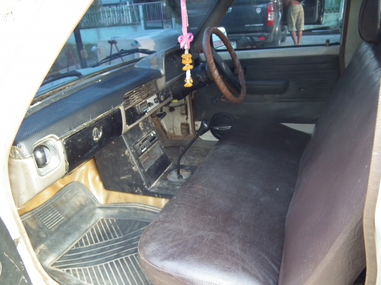 ขายกระบะ LN 40 ไฟกลม 5 ขอ