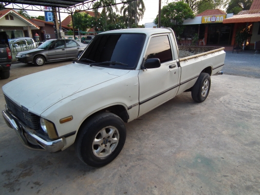 ขายกระบะ LN 40 ไฟกลม 5 ขอ