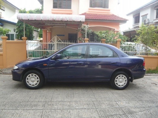 MAZDA 323 1.6 SEDAN พร้อมใช้ทุกจุด สมบูรณ์ที่สุดในรุ่น