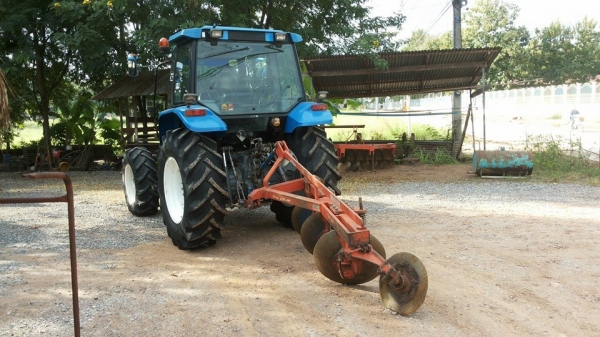ขายรถแทรกเตอร์ new holland ts110 สภาพสวยพร้อมใช้งาน ขายรถแทรกเตอร์ new holland ts110 สภาพสวยพร้อมใช้งาน