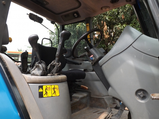 ขายรถแทรกเตอร์ new holland ts110 สภาพสวยพร้อมใช้งาน ขายรถแทรกเตอร์ new holland ts110 สภาพสวยพร้อมใช้งาน