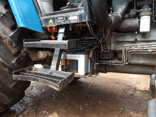 ขายรถแทรกเตอร์ new holland ts110 สภาพสวยพร้อมใช้งาน ขายรถแทรกเตอร์ new holland ts110 สภาพสวยพร้อมใช้งาน