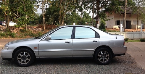 ขายรถยนต์ฮ้อนด้ามือสอง ปี1995 Honda Accord เกียร์ธรรมดา เครื่องเบนซิน 2200 CC สีบรอนซ์
