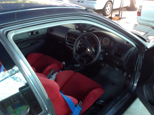 Honda civic coupe ปี 2000 Honda civic coupe ปี 2000