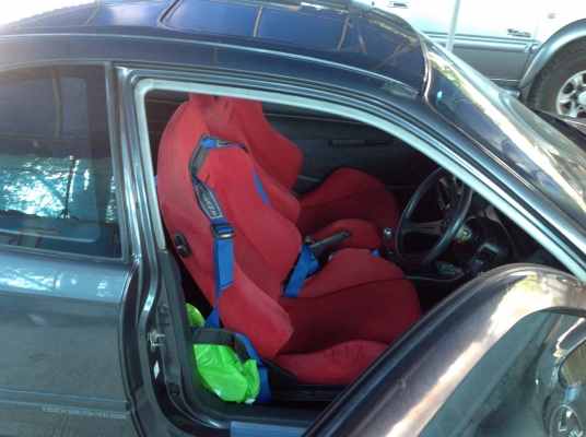 Honda civic coupe ปี 2000 Honda civic coupe ปี 2000