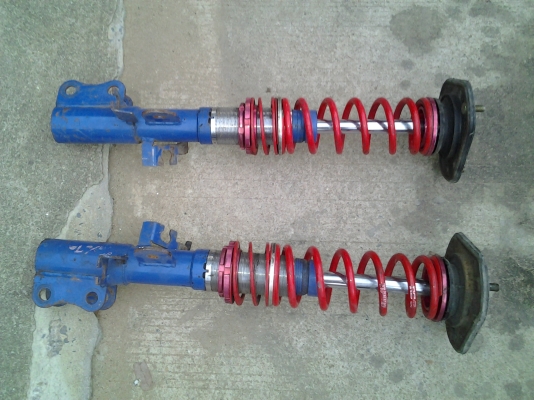 ขายโช๊ค สตรัจปรับเกลียว ใส่toyota ท้ายโด่ง st190 191 เเก้อาการท้ายห้อย