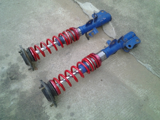 ขายโช๊ค สตรัจปรับเกลียว ใส่toyota ท้ายโด่ง st190 191 เเก้อาการท้ายห้อย