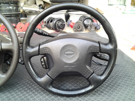 ขายพวงมาลัยตัวนอก..ขายยกให้ทั้งชุดเลยครับ..ถูกๆ ของ cefiro A32 ปรับราคาใหม่