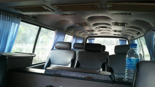 ++ขายรถตู้หัวจรวด11ที่นั่งเครื่อง2.8ดิเซลเครื่องเดิมๆไม่เคยติดแก็ส219999บาท++