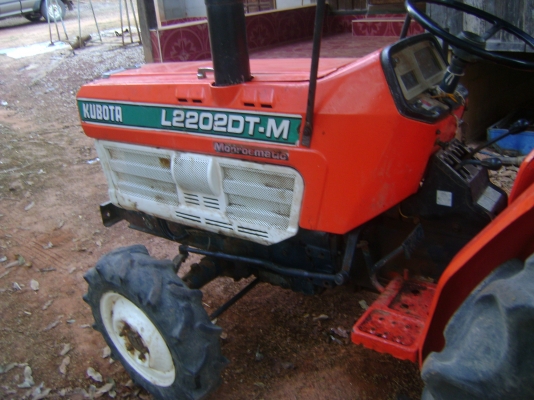 ขายรถไถคูโบต้า L2202DT  พร้อมอุปกรณ์ ผานพวงและ โรตาลี่