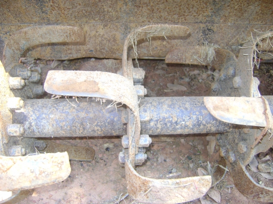 ขายรถไถคูโบต้า L2202DT  พร้อมอุปกรณ์ ผานพวงและ โรตาลี่