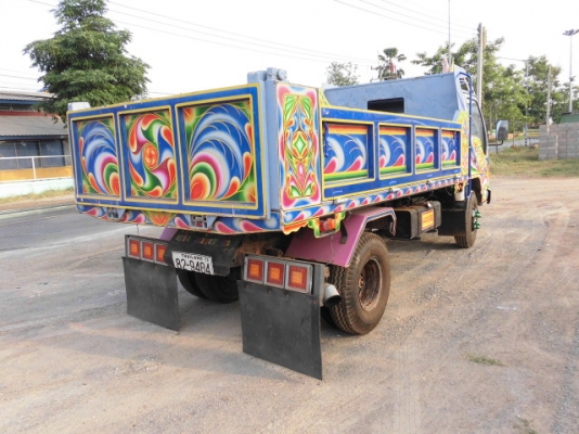 ขายหกล้อดั้ม NPR 120 รถห้างไทยเอกสานพร้อมโอน ยางใหม่ 6 เส้น ประกันวิริยะ เพิ่งทำครับ