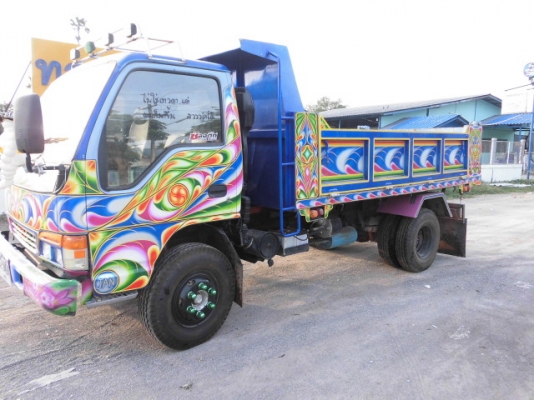 ขายหกล้อดั้ม NPR 120 รถห้างไทยเอกสานพร้อมโอน ยางใหม่ 6 เส้น ประกันวิริยะ เพิ่งทำครับ