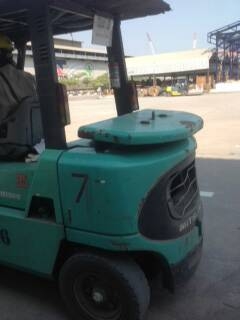 ขายรถ mitsu bishiขนาด 3.5 ตัน  เครื่องยนต์ดีเซล