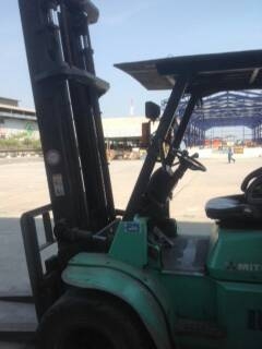 ขายรถ mitsu bishiขนาด 3.5 ตัน  เครื่องยนต์ดีเซล