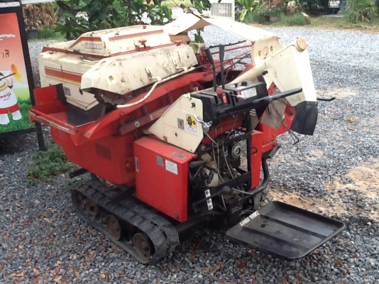 เครื่องเกี่ยวข้าว