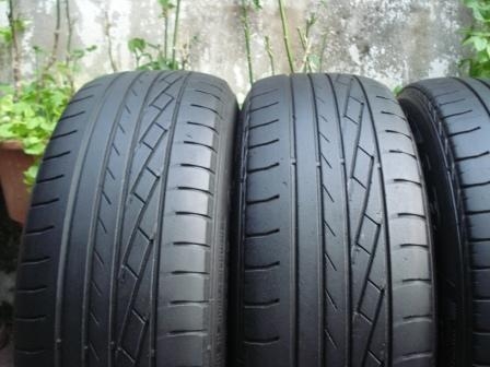 ขายยาง 195-65-15 1 ชุดปี 11