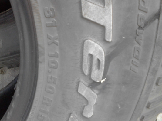 31X10.50R15 BF Goodrich AlLL Terrain T/A  MADE IN USA. มี 2เส้น ติดต่อ .TEL.081-427-3941