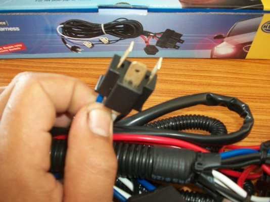 ขายชุดสายไฟเพิ่มความสว่างไฟหน้า