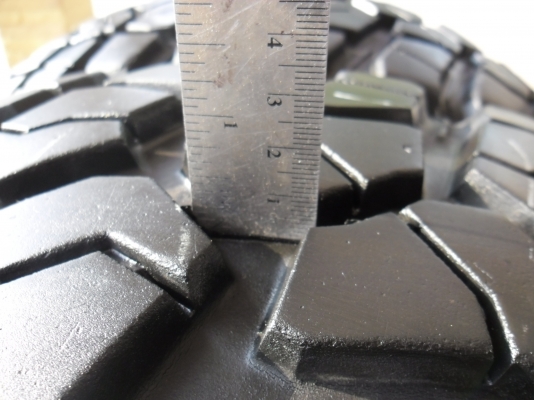 ขายยาง นางฟ้า bf mud km2 265/75/16 ปี 11 ขายยาง นางฟ้า bf mud km2 265/75/16 ปี 11