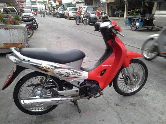 Wave 125 r ปี 49 สีแดง ขาว กุญแจใหญ่ เครื่องเดิม แน่นๆ เอกสารครบ Wave 125 r ปี 49 สีแดง ขาว กุญแจใหญ่ เครื่องเดิม แน่นๆ เอกสารครบ