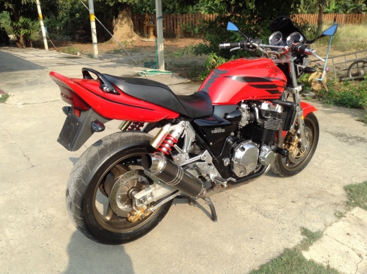 ธารนนทบุรี//ขาย honda cb1300 ปี99-00 อินวอยท์+ส.พ.มแท้