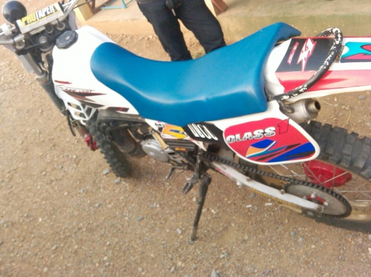 ขาย yamaha dt 200  มีทะเบีบน พร้อมชุดโอน