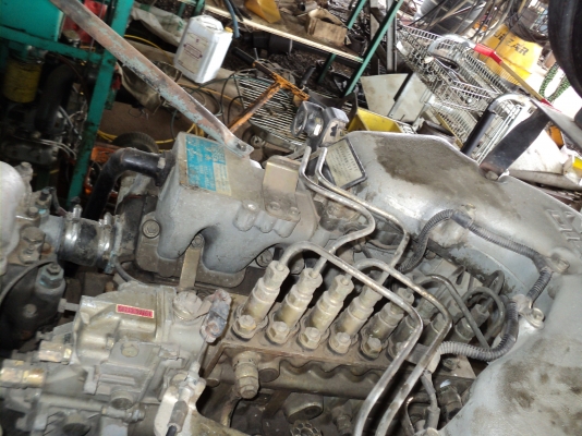 เครื่องnissan RF8-380แรงวี8งามๆครับ เครื่องnissan RF8-380แรงวี8งามๆครับ