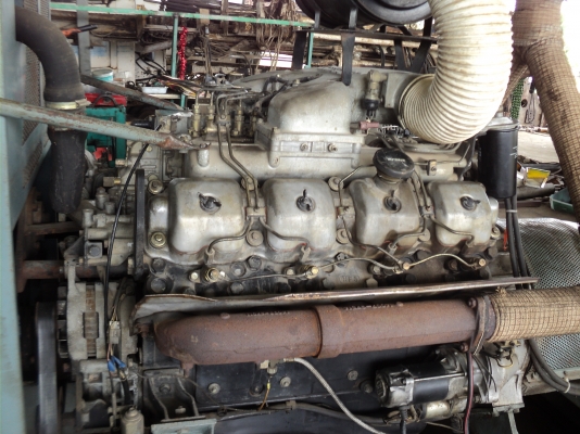 เครื่องnissan RF8-380แรงวี8งามๆครับ