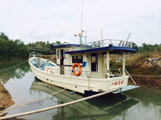 ขายเรือประมงนำเข้าจากญี่ปุ่น แท้ 100\% ขายเรือประมงนำเข้าจากญี่ปุ่น แท้ 100\%