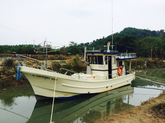 ขายเรือประมงนำเข้าจากญี่ปุ่น แท้ 100\% ขายเรือประมงนำเข้าจากญี่ปุ่น แท้ 100\%