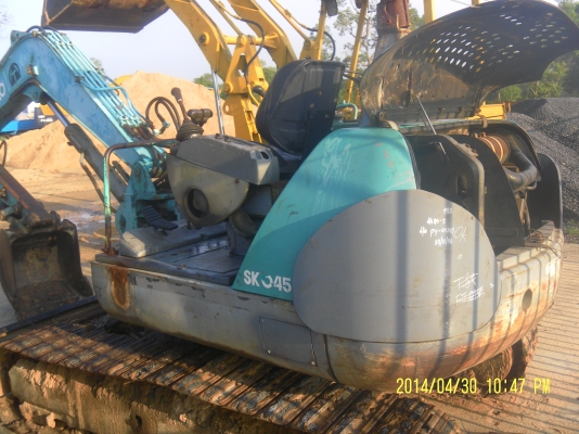 รถแม็คโครkobelco SK045-2เก่านอกพร้อมใช้งานมีเอกสารนำเข้าราคา335000สนสนใจโทร0816426706