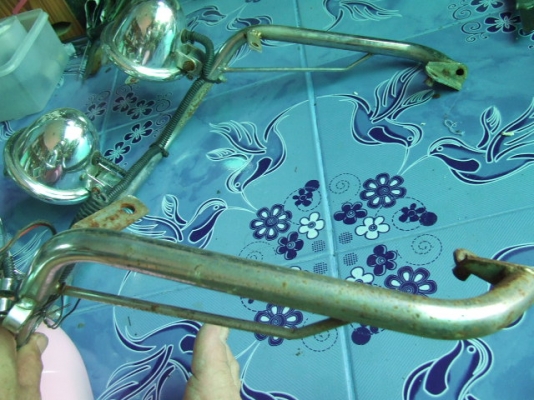 ขายโครงไฟหน้า  มีดวงไฟติด