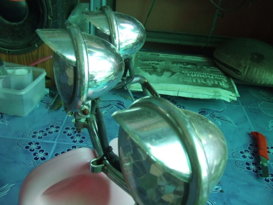 ขายโครงไฟหน้า  มีดวงไฟติด