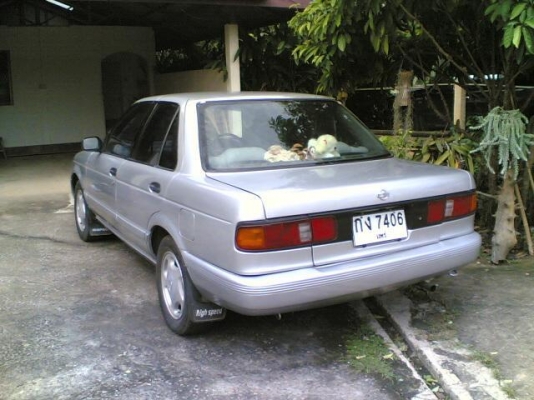 ฝากขาย Nissan Sentra 1.6 ปี91 เอกสารพร้อมโอนภาษีเต็มสีบรอนต์เกียร์ธรรมดาเครื่องเยี่ยมรถพร้อมใช้ขาย 55000 บาท