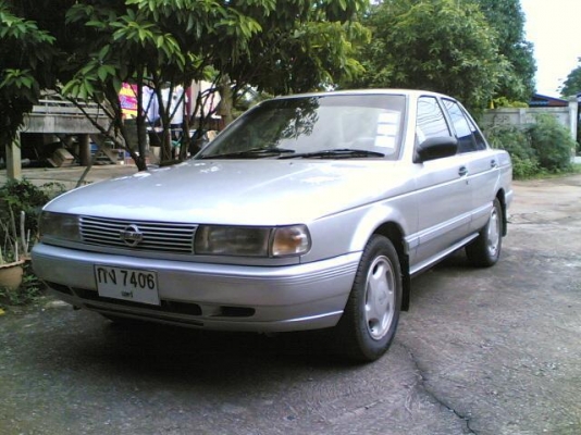 ฝากขาย Nissan Sentra 1.6 ปี91 เอกสารพร้อมโอนภาษีเต็มสีบรอนต์เกียร์ธรรมดาเครื่องเยี่ยมรถพร้อมใช้ขาย 55000 บาท