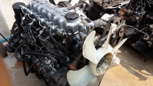 ขายเครื่องยนต์ isuzu c240 ปั๊มโรตารี่