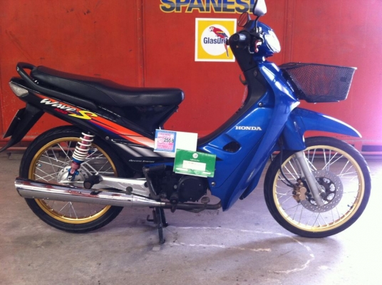 ขายเวฟ100สตาร์ทมือ เครื่องเดิมเงียบกริบ ภาษีเต็ม 17500บาทโทร0825671760ไม่เคยซ่อม วิ่งหมื่นกว่าโล ประหยัดน้ำมันมาก สตาร์ทมือใช้ได้ดีปกติคับ ยางหน้าหลังใหม่คับ ระบบไฟใช้ได้ครบทุกอย่างคับ เอาไปใช้ไม่ผิดหวัง ราคาคุยได้คับ