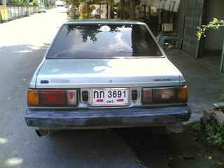 ฝากขาย Nissan Sunny 1.3 FF เกียร์ธรรมดาเครื่องช่วงล่างดี แอร์วิทยุทะเบียนเต็มพร้อมโอนรถผู้หญิงใช้ ขาย 39000 บาท