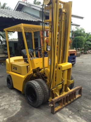 +++ ขายโฟล์คลิฟท์  T.C.M.  FD20   (รถนอกนำเข้า  สภาพดี)   ทำสีใหม่    เสา  4   เมตร  ฮิ้งค์โฟล์ค  งากระดก  เครื่องยนต์ดีเซล  เกียร์ธรรมดา  ล้อหน้าคู่   ยางลม *** สนใจ รายละเอียดโทร. คุยได้ครับ  081-659-7598 ***