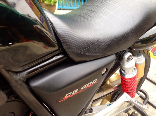 ต้ำพระราม2ขาย HONDA CB400ปี94 สำเนาทะเบียนครบต่อภาษีได้ครับ สภาพดีสีสวย เก็บงานเรียบร้อย ชุดแต่ง BEET คับ ระบบไฟใช้ได้ครบ ไฟเลี่ยวเทค3หน้าหลัง