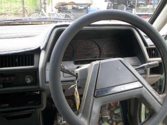 ขายด่วน Nissan Sunny 1.3GL 5เกียร์