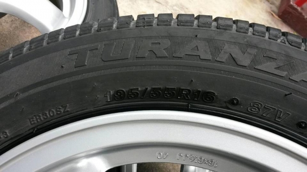 ขาย ล้อSkyline GTS ขอบ16ล้อสภาพสวยพร้อมฝาไม่เคยซ่อม +พร้อมยาง195/55/16ยางสภาพพอใช้ ขาย8500 0816898024