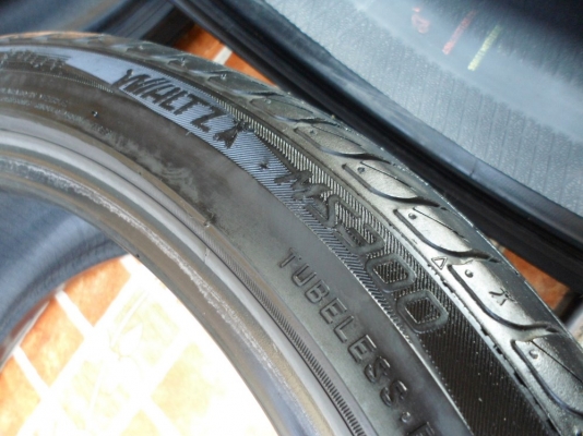 225/40/18ยางปี12ดอกสวยMAXXIS.MS300 *แถม1เส้นกินข้าง ให้ ฟรี!!! (4เส้น4,500.บ)