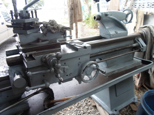 เครื่องกลึง 7 ฟุต 2 เพลา เกียร์บล็อก พร้อมใช้ 60,000  ด่วน !!!!!